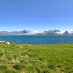 Lofoten Bay View 度假居 *